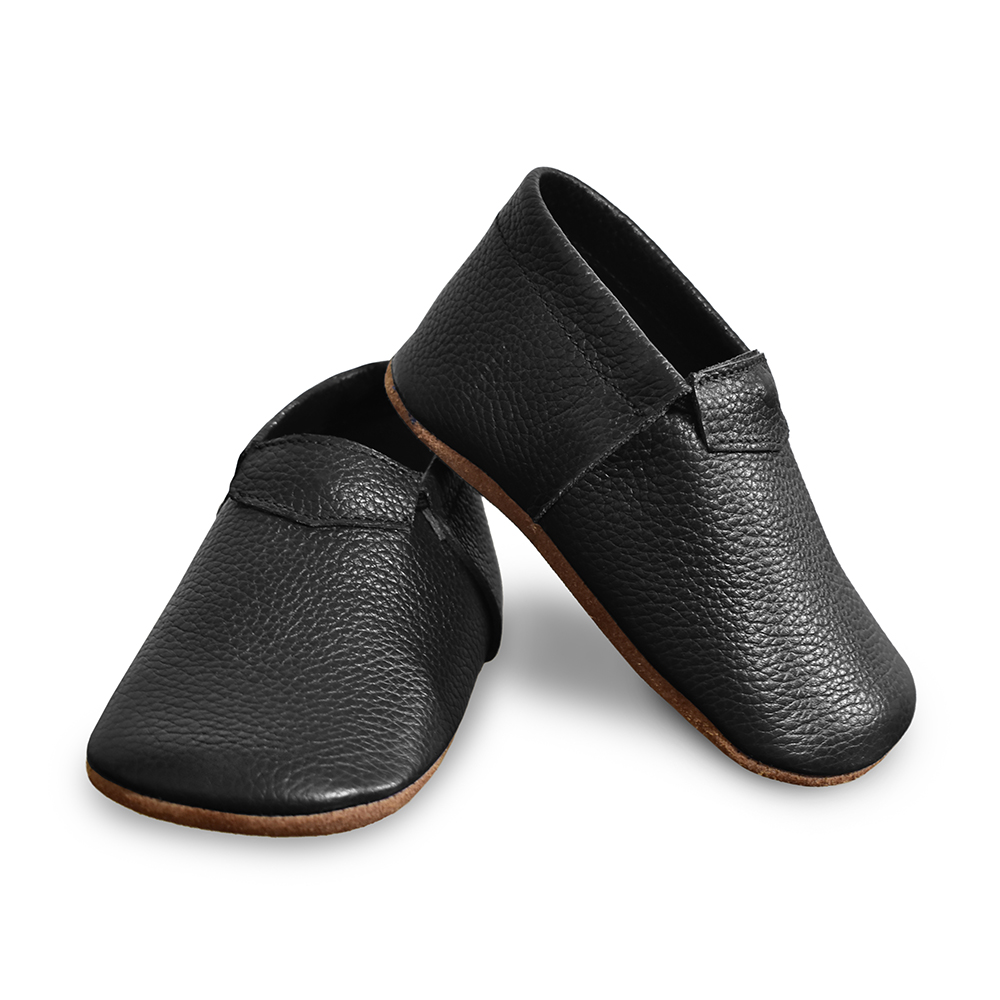 ZAPATOS MOCS DE CUERO VACUNO HECHOS A MANO COLOR NEGRO PARA BEBÉS