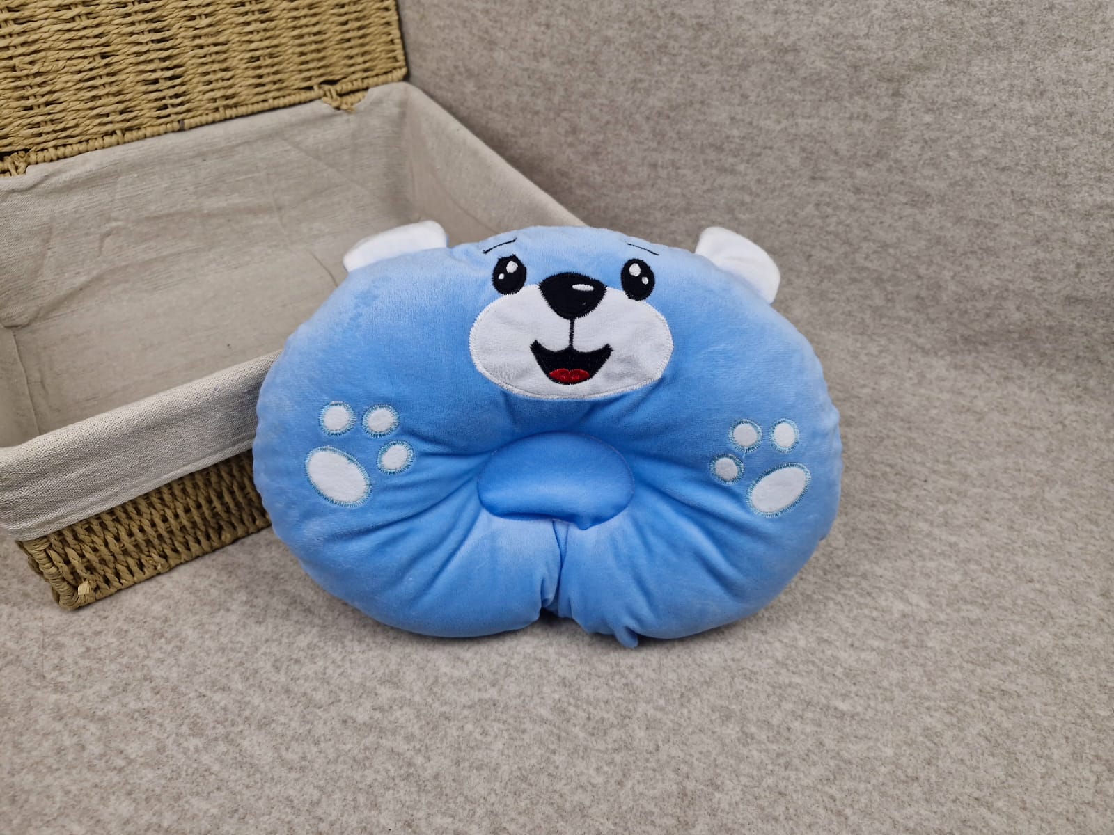 ALMOHADA ANTICABEZA PLANA NACIONAL OSO CELESTE