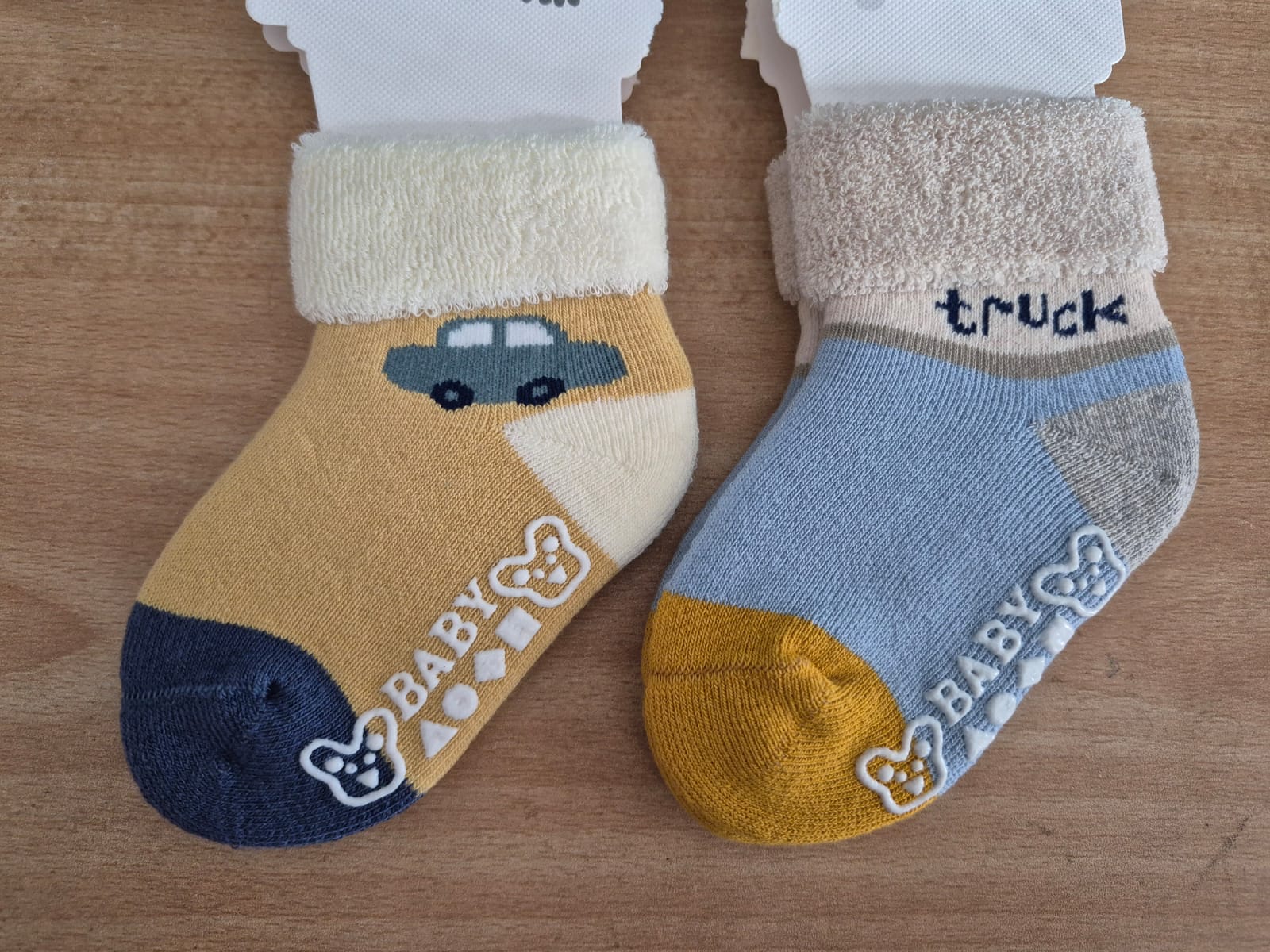 MEDIAS DE FELPA PARA NIÑO BABY SOCKS