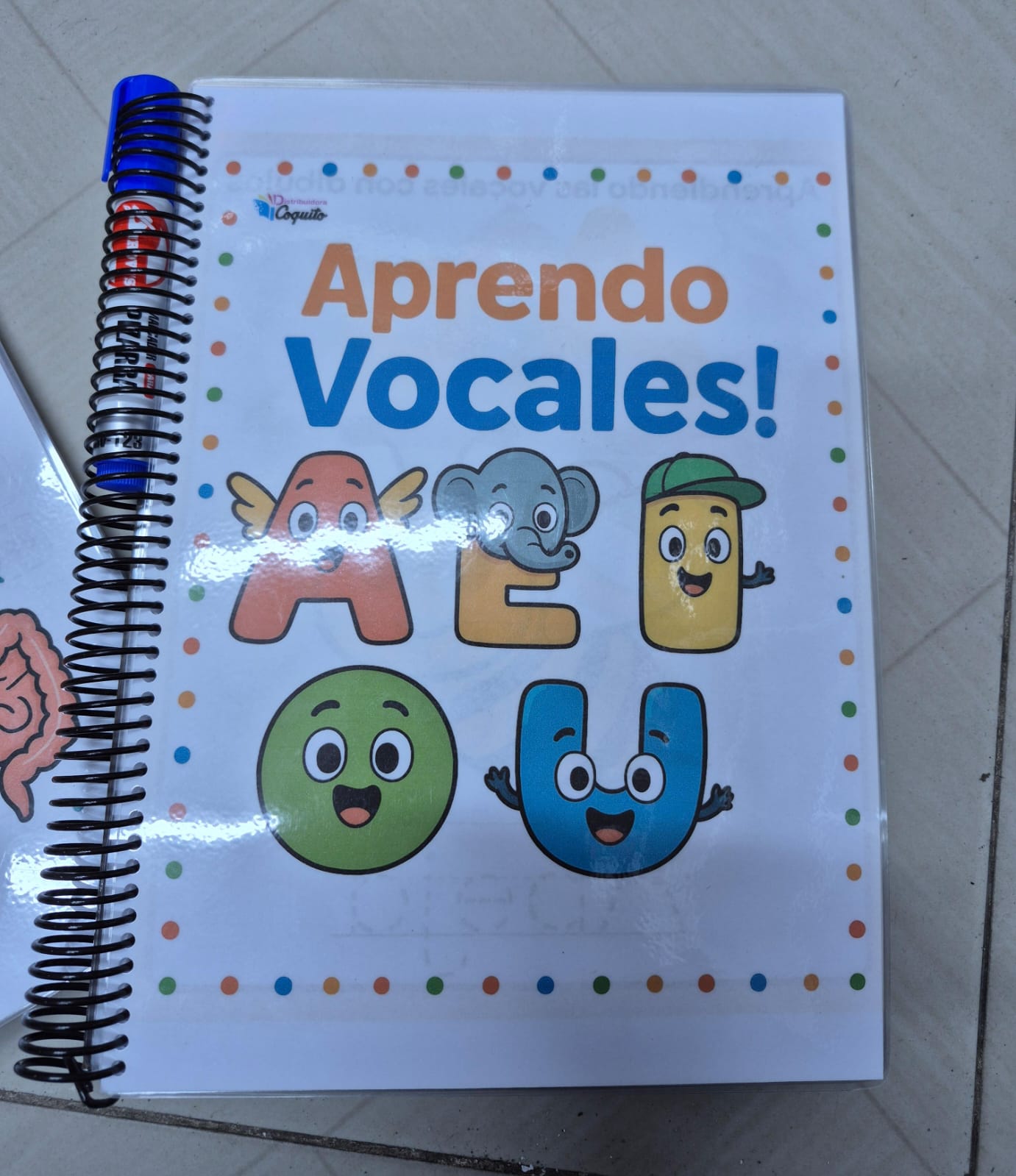 LIBRO APRENDO LAS VOCALES COQUITO