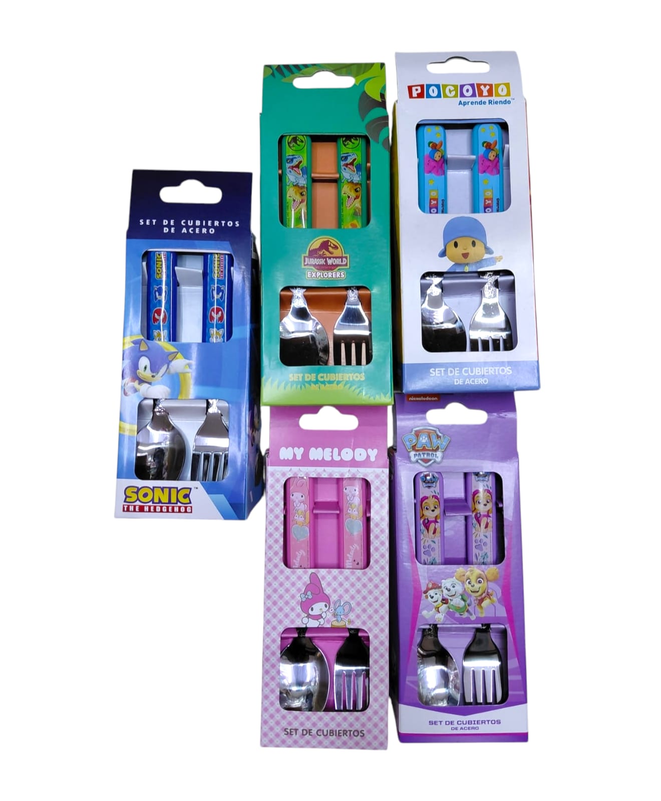 CUBIERTOS CON PERSONAJES DE ACERO