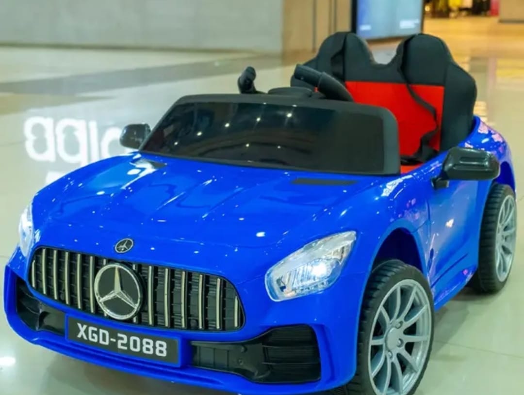 CARRO A BATERIA Y CONTROL MERCEDES BENZ