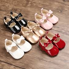 ZAPATOS DE BEBE EN MESES