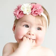 VINCHA FLORES Y PERLA